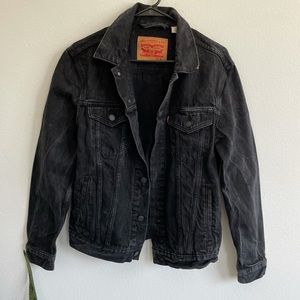 Levi’s black denim jacket